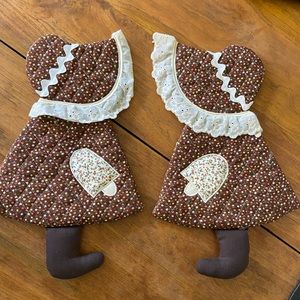 2 Vintage Prairie Girls Calico Wall Hangings